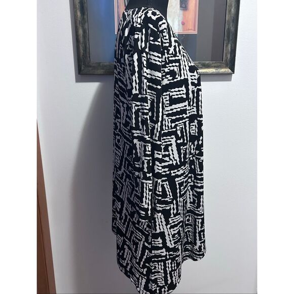Travelers by Chico's Women’s Size 3 (XL) Black White Asymmetrical Tunic Top - Picture 6 of 11